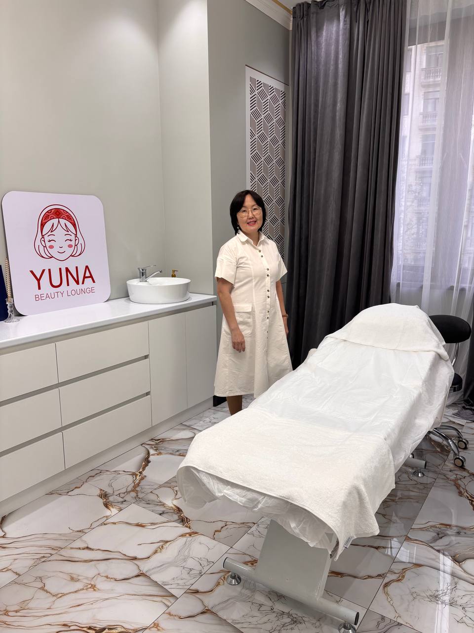 Yuna Beauty Lounge Interior